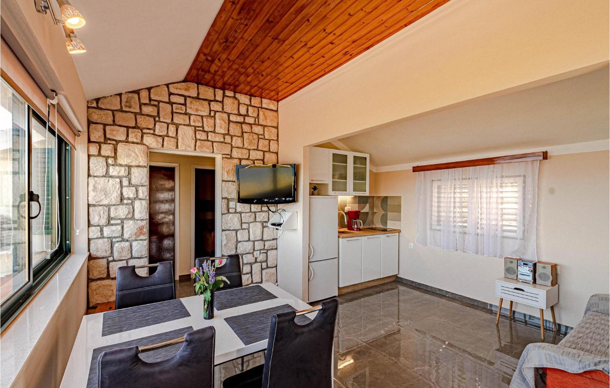 Nice Home In Tankaraca With House Sea View Vela Luka Exterior photo